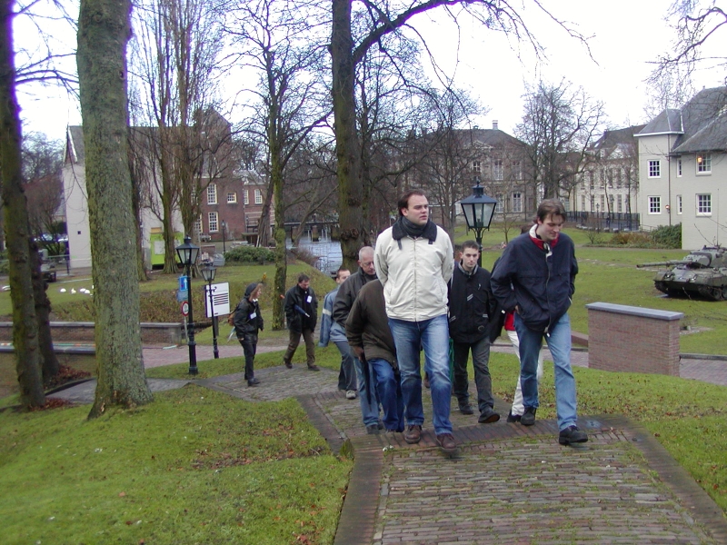 <b>Climbing the path </b><br />On the KMA (Koninklijke Militaire Academy) we climbed the path to the former Pigeon Tower